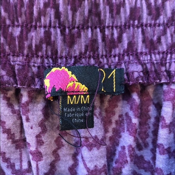 Forever 21 Purple Knit Pattern Skirt Size Medium - Picture 3 of 7